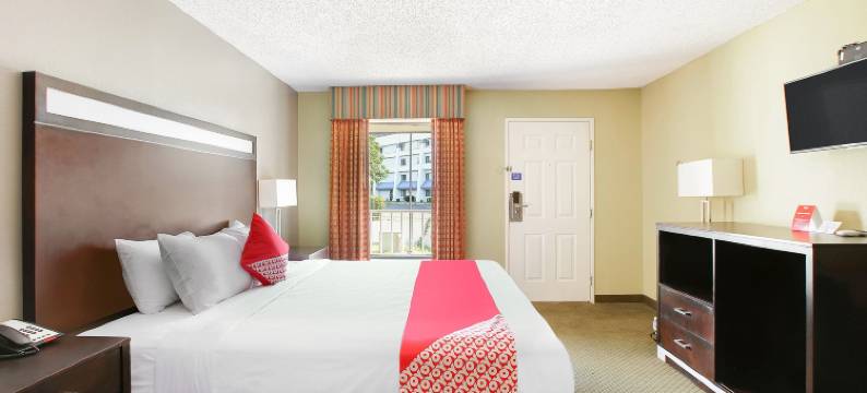 OYO阿肯色特克萨卡纳三一高速公路I-30酒店(OYO Hotel Texarkana Trinity AR Hwy I-30)图片