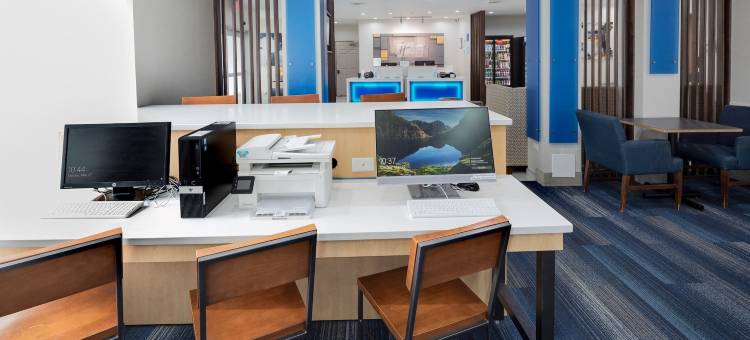 智选假日套房酒店-芝加哥西/圣查尔斯(Holiday Inn Express & Suites Chicago West - ST Charles)图片