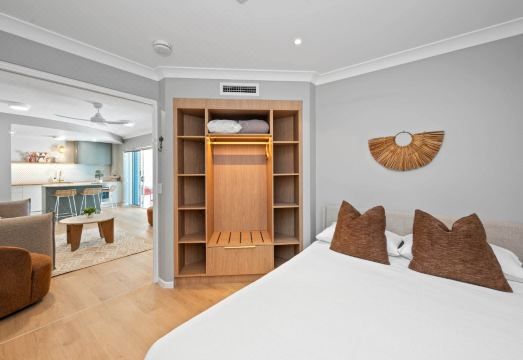 Koola Beach Apartments BargaraHotel Overview