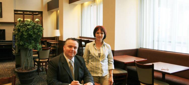 魁北克拉瓦尔希尔顿欢朋套房酒店(Hampton Inn & Suites by Hilton Laval)图片