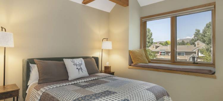 470 Homestead 单元 13 2 卧室联排别墅(470 Homestead Unit 13 2 Bedroom Townhouse)图片