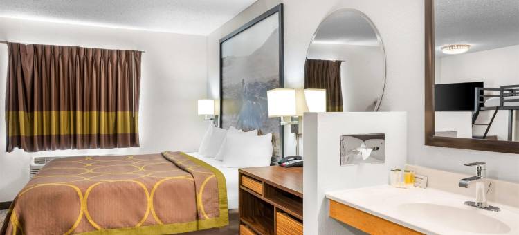 卡斯特-疯马区速8酒店(Super 8 by Wyndham Custer/Crazy Horse Area)图片