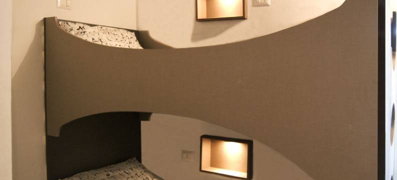 Rustic Charm, Modern Comfort图片