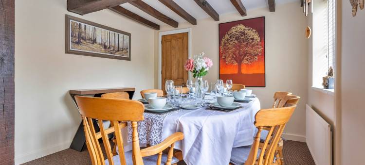 布里奇诺斯乡村别墅 带热水浴缸 & 加登城(Cottage in Bridgnorth with Hot Tub & Garden)图片