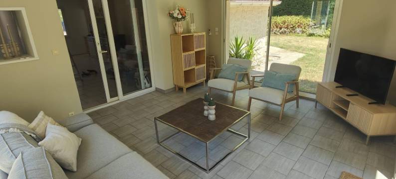 Charming Apartment in Serene French Setting图片