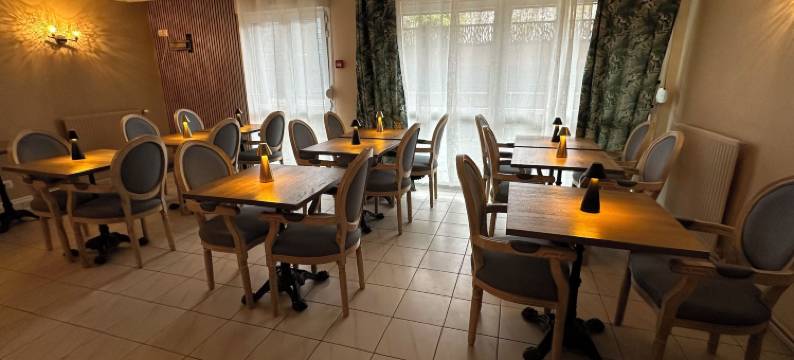 Logis Hôtel 蓝色花园(Logis Hôtel Blue Garden)图片