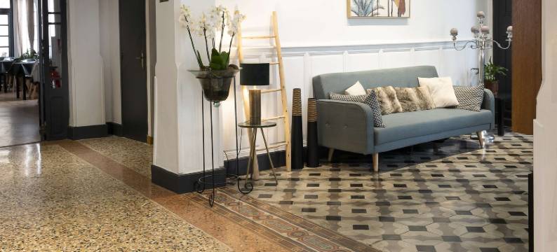 布拉森杜旺图都市风格酒店(Urban Style Hôtel Blason du Ventoux)图片