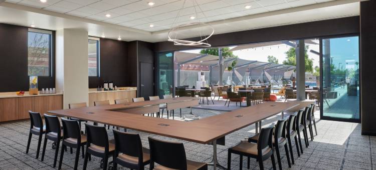 亚利桑那坦佩米尔斯购物中心市镇广场酒店(TownePlace Suites Tempe)图片