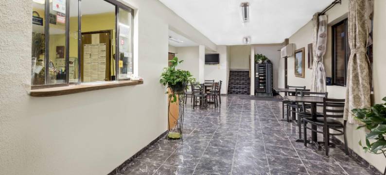 沃伦斯堡温德姆戴斯酒店(Days Inn by Wyndham Warrensburg)图片