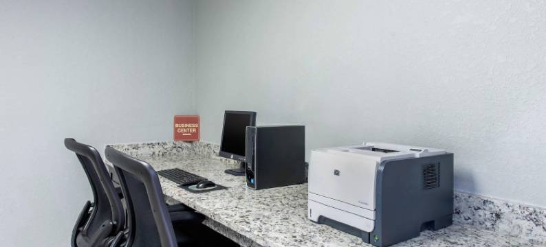 布鲁克斯维尔I-75-戴德市凯艺套房酒店(Quality Inn & Suites Brooksville I-75-Dade City)图片