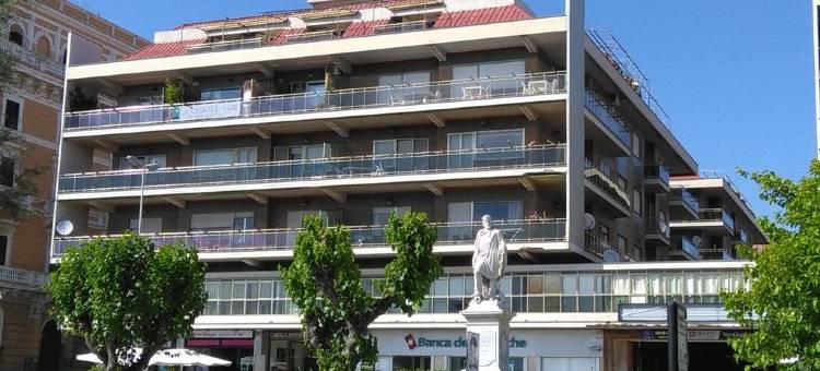 玛丽娜住宿加早餐旅馆(La Marina B&B)图片