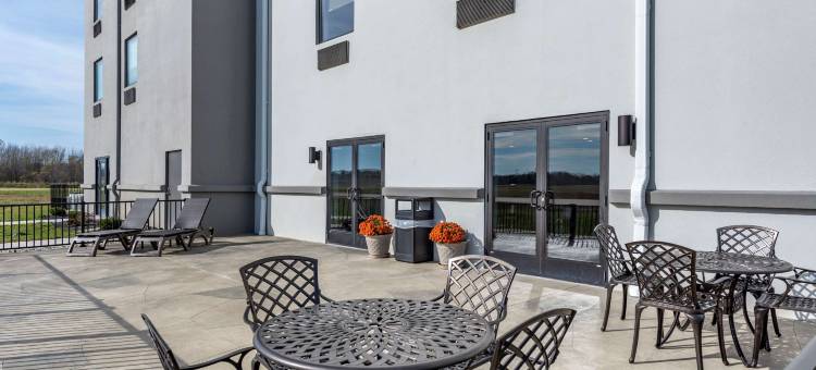 纽伯里-科瑞恩美茵斯坦套房酒店(MainStay Suites Newberry - Crane)图片