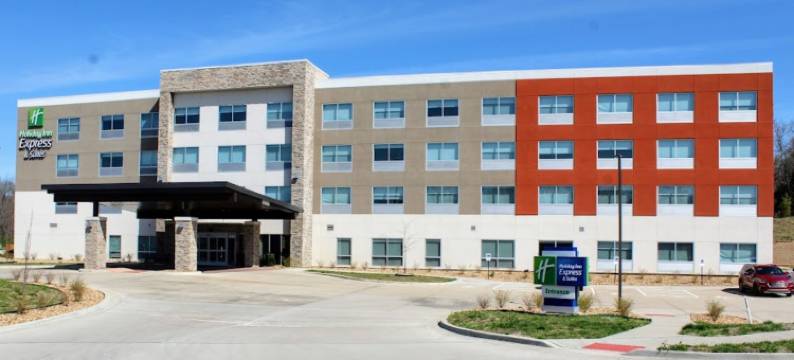 沃伦斯堡北洲际智选假日套房酒店(Holiday Inn Express & Suites WARRENSBURG NORTH by IHG)图片