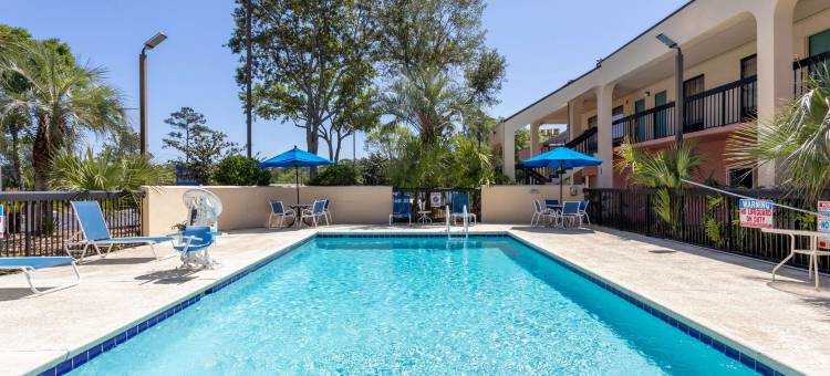 塔拉哈西呗盟套房酒店(Baymont by Wyndham Tallahassee)图片