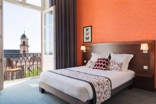 瓦勒-维涅酒店(Hôtel Val-Vignes Colmar Haut-Koenigsbourg, the Originals Relais)