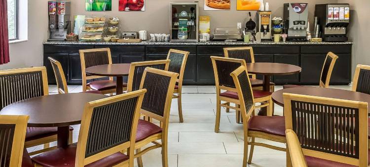 梅森高速公路42号郊区开放式客房酒店(Suburban Studios Mason Hwy 42)图片