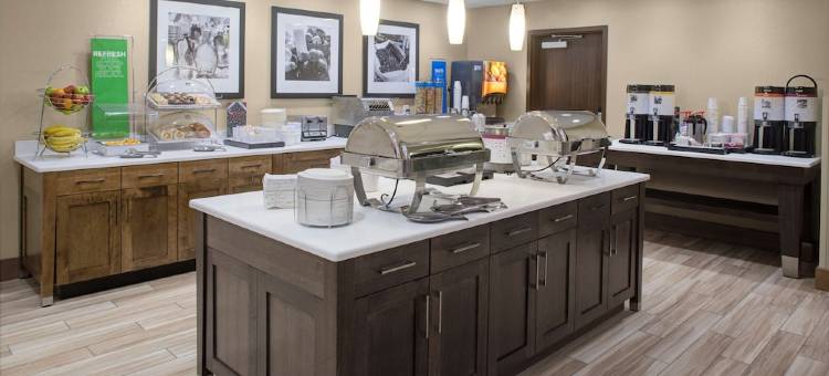 雪城华美达酒店(Hampton Inn & Suites Syracuse-North (Airport Area))图片
