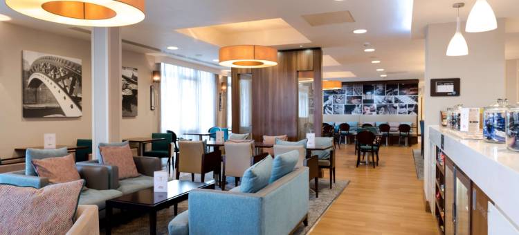 伯明翰珠宝季欢朋酒店(Hampton by Hilton Birmingham Jewellery Quarter)图片