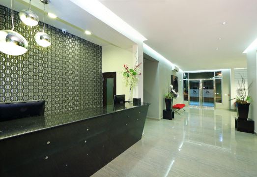 Aranjuez Hotel & SuitesHotel Overview