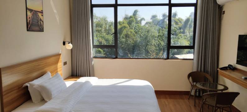 阳朔江边民宿(漓江店)图片