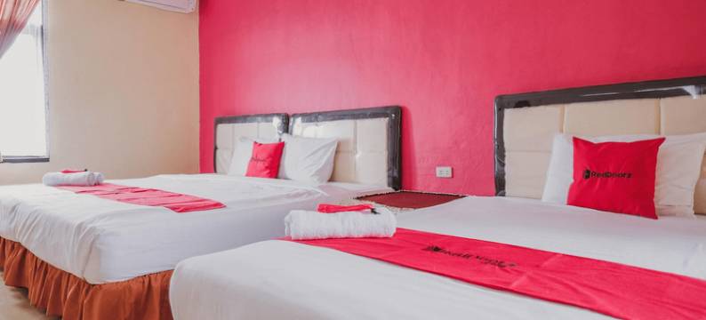 红多兹伊斯兰酒店-近里瓦植物园(RedDoorz Syariah Near Kebun Raya Liwa)图片