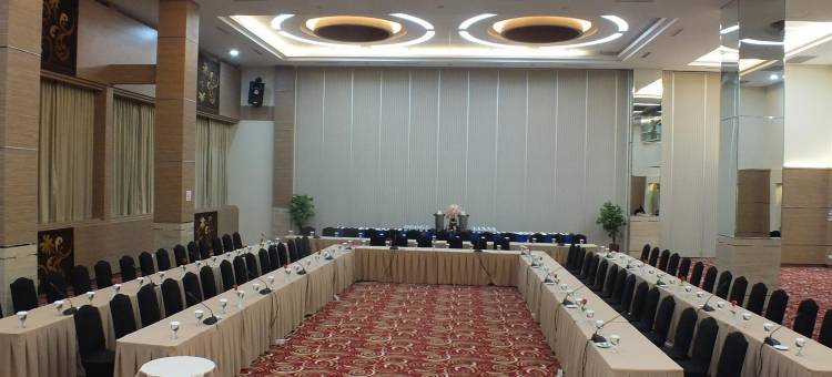 皇家德奈大酒店(Grand Royal Denai Hotel)图片