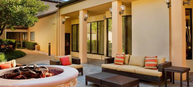 达拉斯拉斯科琳娜万怡酒店(Courtyard Dallas Las Colinas)图片