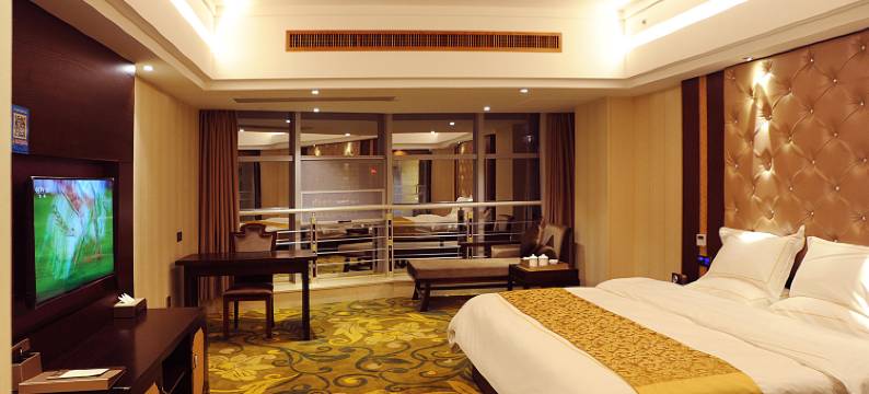 瑞丽金砖大酒店图片