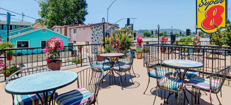 圣克鲁斯/海滩浮桥东速 8 酒店(Super 8 by Wyndham Santa Cruz/Beach Boardwalk East)图片