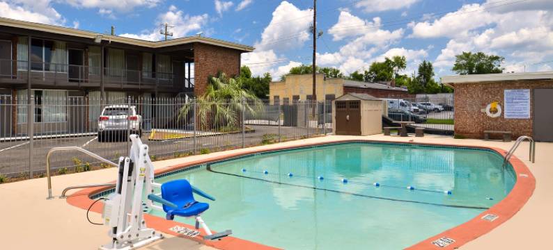 奥古斯塔历史区市中心美洲最佳价值酒店(Americas Best Value Inn Augusta)图片