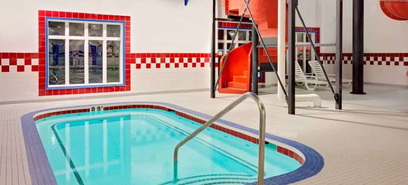 斯泰特勒温德姆华美达酒店(Ramada by Wyndham Stettler)图片