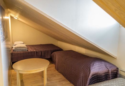 Yll?skumpu 3 / SivakkaHotel Overview