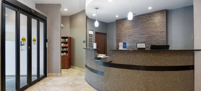 瓦尔帕莱索大学贝斯特韦斯特酒店(Best Western University Inn at Valparaiso)图片