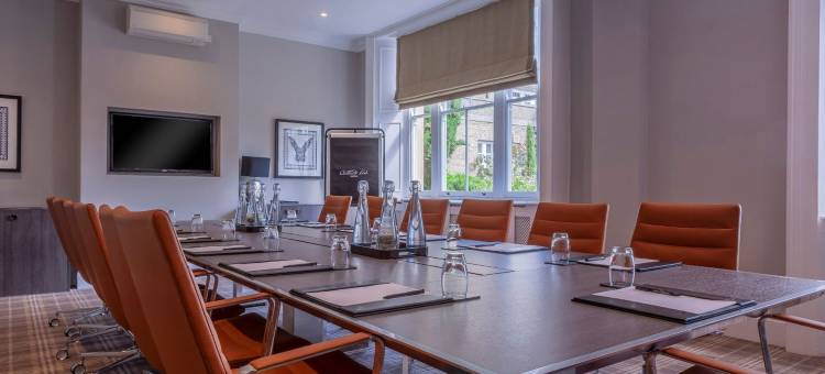 奥特兰兹公园酒店(Oatlands Park Hotel)图片