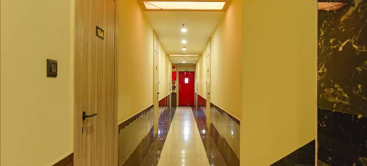 Fabhotel 克莱夫丽晶洛夫洛克(FabHotel Seventy Seven)图片