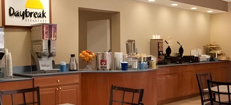 布法罗机场舒适套房酒店(Comfort Inn & Suites Buffalo Airport)图片