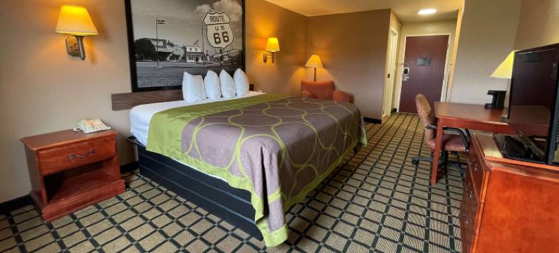 罗拉速8酒店(Super 8 by Wyndham Rolla)图片