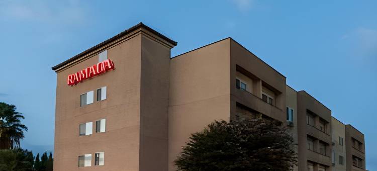 贝克斯菲尔德北华美达酒店(Ramada by Wyndham Bakersfield North)图片