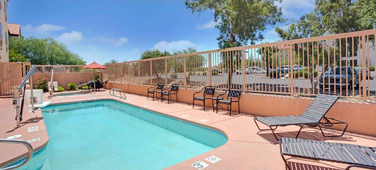 图森机场呗盟套房酒店(Baymont by Wyndham Tucson Airport)图片