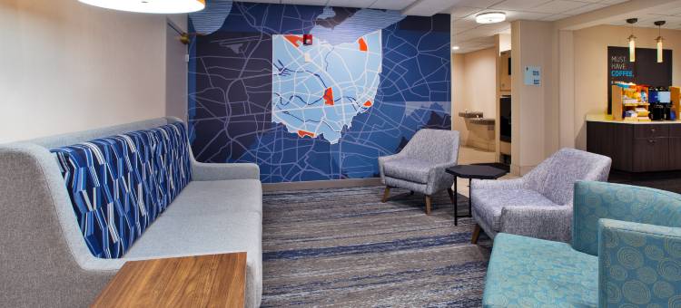 智选假日套房酒店肯特州立大学(Holiday Inn Express & Suites Kent - University Area)图片