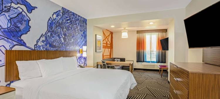 韦科贝勒市中心拉昆塔温德姆套房酒店(La Quinta Inn & Suites by Wyndham Waco Downtown - Baylor)图片