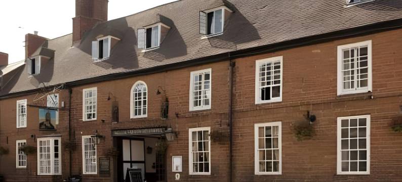 撒拉森之首托斯特酒店 - 格林国王旅馆(Saracens Head Hotel by Greene King Inns)图片