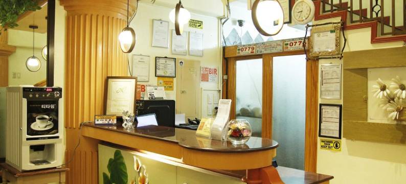 卡坦端内斯城酒店(Catanduanes Midtown Inn)图片