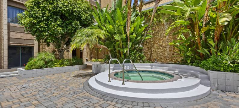 洛杉矶惠蒂尔希尔顿逸林酒店(DoubleTree by Hilton Whittier Los Angeles)图片