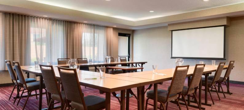 阿克伦费尔劳恩万怡酒店(Courtyard Akron Fairlawn)图片