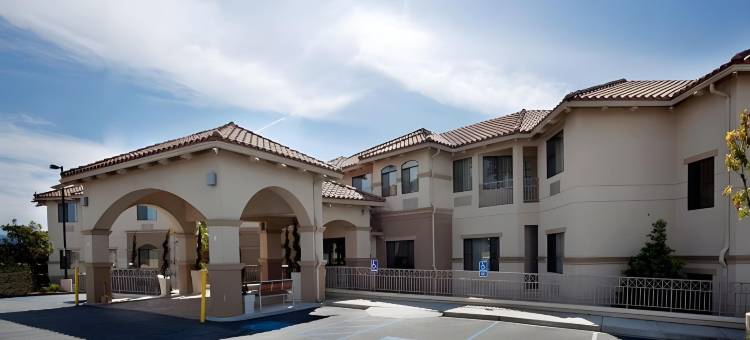 智选假日套房酒店匡(Holiday Inn Express & Suites Marina - State Beach Area)图片