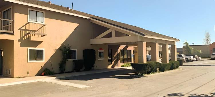 加利福尼亚索莱达 6号汽车旅馆(Motel 6 Soledad, CA)图片