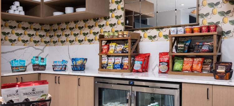 丹尼森酒店(Denizen Hotel)图片