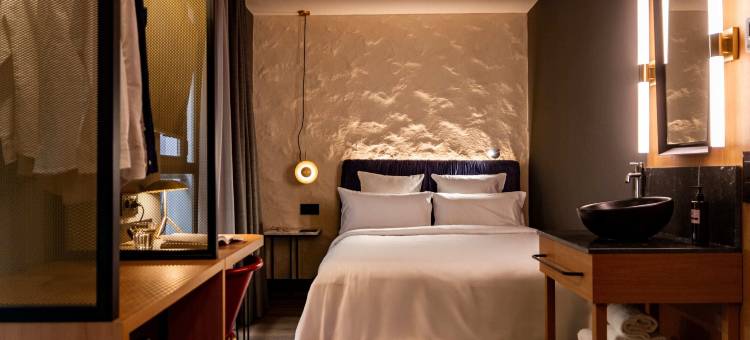 LETOH LETOH 塞维利亚(Letoh Letoh Sevilla)图片