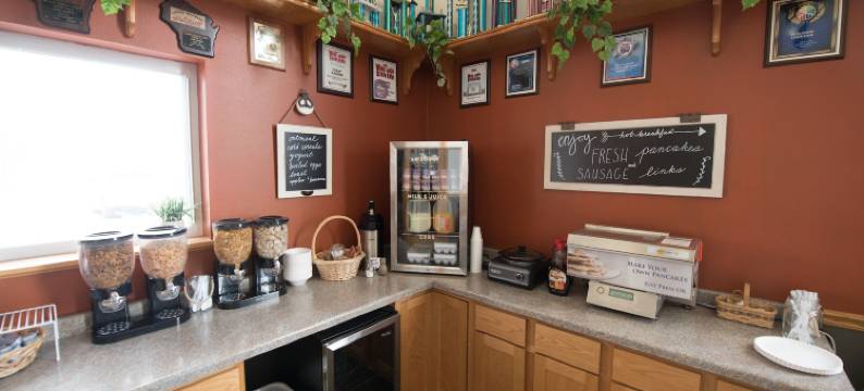 驮马套房酒店(Draft Horse Inn and Suites)图片